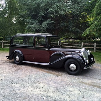 Mollie - 1949 Daimlar DE36 hearse