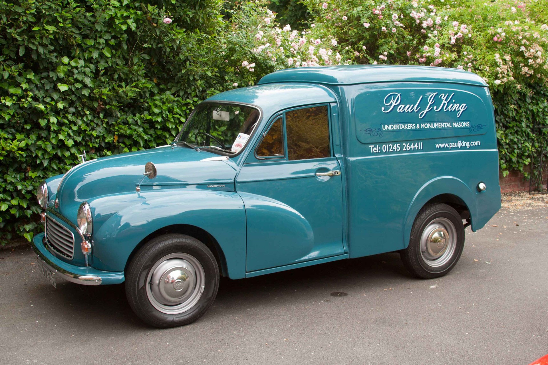 Morris Minor 1969 Series C van