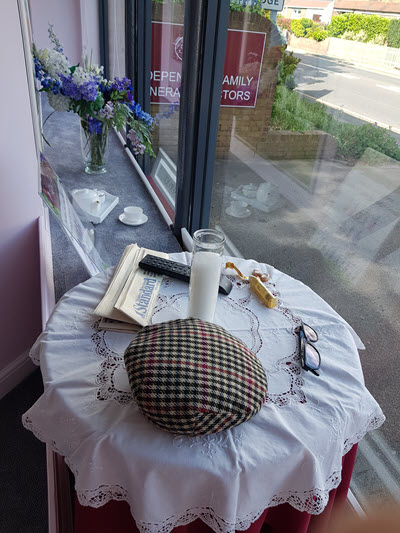 Maldon Office Father's Day Window with cap